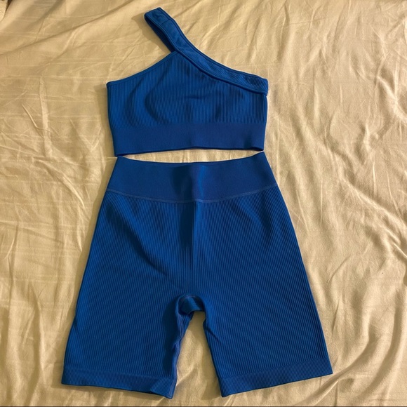 Blue Ribbed 2 Piece Workout Set - Picture 4 of 8